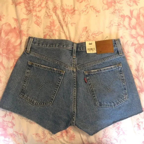 NWT Levi's Women's Shorts 501 Original Short Ojai Light Stone - Size 28 - Picture 4 of 5